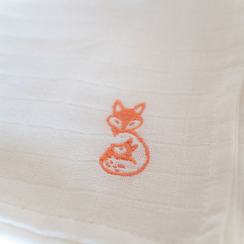 lange bébé blanc zoom matière lange bébé blanc zoom matière