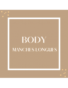 body bébé blanc à plat manches longues, forme croisée, marquage poitrine orange 2